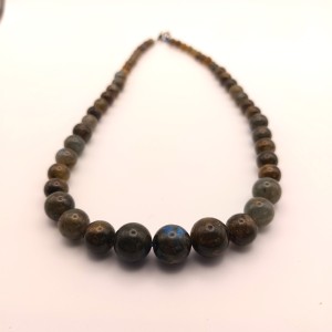 Collier Labradorite cascade de perles 40-45 centimétres