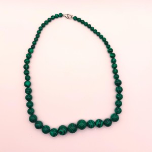 Collier Malachite cascade de perles 40-45 centimétres